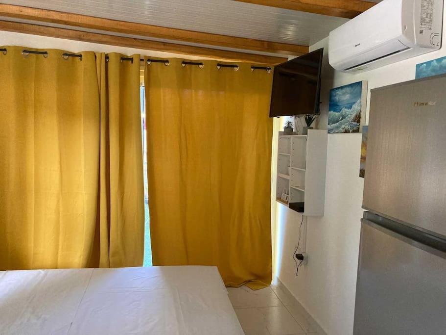 Вилла The Banana House Лурдата Экстерьер фото
